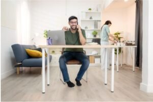 Main Differences Between Both Desk Types
